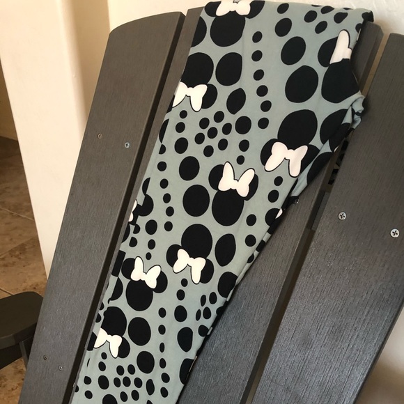 LulaRoe Mickey/Minnie leggings OS - Picture 2 of 4